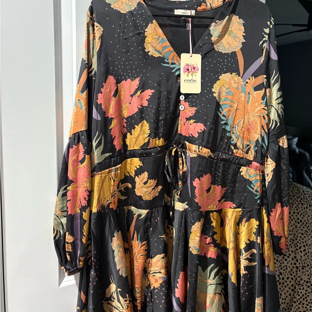 Entro Black Floral Long Sleeve Dress